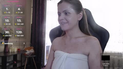 Snapshot of jessiemays chatting on June 6, 2026, 1:49 pm Jess online show from June 6, 2026, 1:49 pm