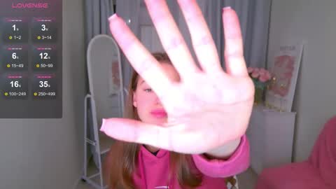 Snapshot of jessiestarz chatting on November 24, 2025, 1:55 pm Jessi online show from November 24, 2025, 1:55 pm