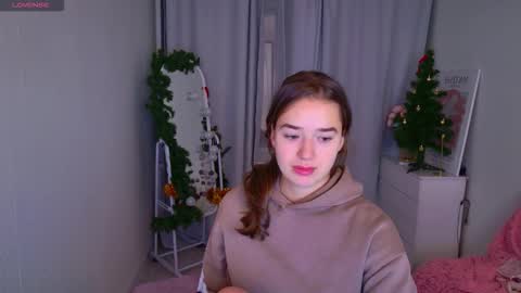 Snapshot of jessiestarz chatting on December 14, 2025, 1:38 pm Jessi online show from December 14, 2025, 1:38 pm