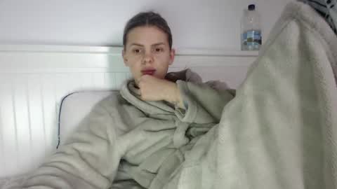 Snapshot of jessiexryan chatting on December 22, 2025, 6:54 am jessieryan online show from December 22, 2025, 6:54 am