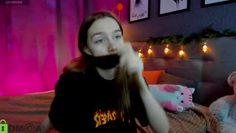 Snapshot of jessiexxiv chatting on January 6, 2026, 8:29 am Jessie online show from January 6, 2026, 8:29 am