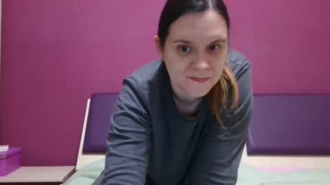 Snapshot of jessika97 chatting on February 21, 2025, 6:51 am jessika97 online show from February 21, 2025, 6:51 am