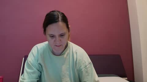 Snapshot of jessika97 chatting on September 15, 2025, 5:40 am jessika97 online show from September 15, 2025, 5:40 am