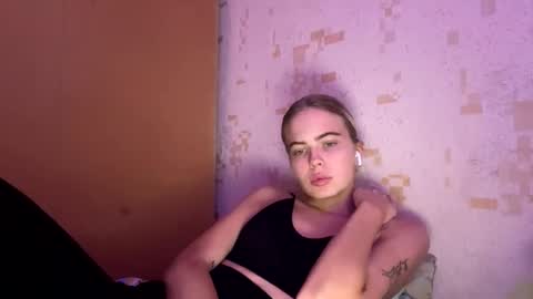 jessika_evans online show from October 15, 2025, 12:38 pm