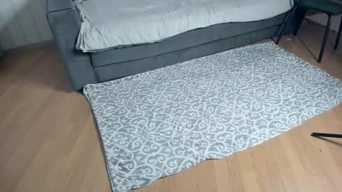 NEW VIDEO IN BIO online show from November 21, 2025, 3:00 pm