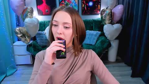 Snapshot of jessswalker chatting on February 17, 2026, 6:47 pm JesssWalker online show from February 17, 2026, 6:47 pm