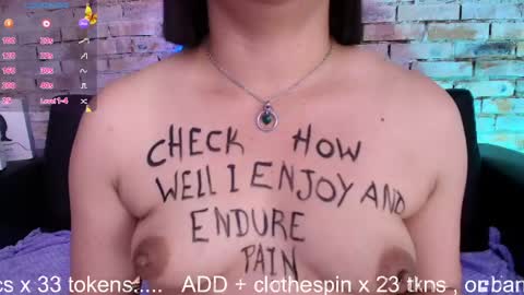 jessy_capelli online show from April 17, 2026, 9:29 pm
