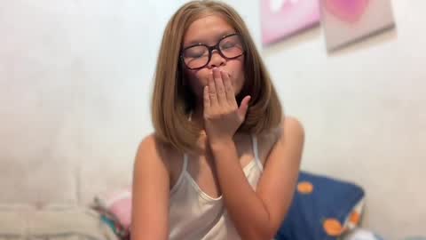 Jessy online show from May 23, 2026, 10:52 am
