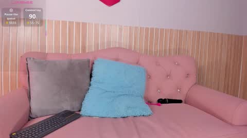 Jessy Morgan online show from November 27, 2025, 4:47 am