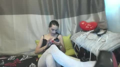 Snapshot of jessystarrr chatting on November 7, 2025, 1:44 pm Jessy online show from November 7, 2025, 1:44 pm