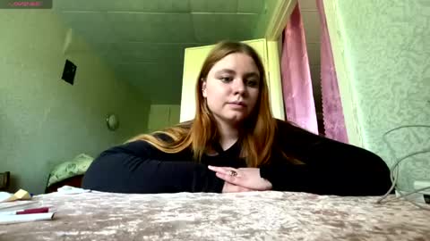 Snapshot of jesusgutzwiller chatting on May 16, 2026, 8:33 am Violetta online show from May 16, 2026, 8:33 am