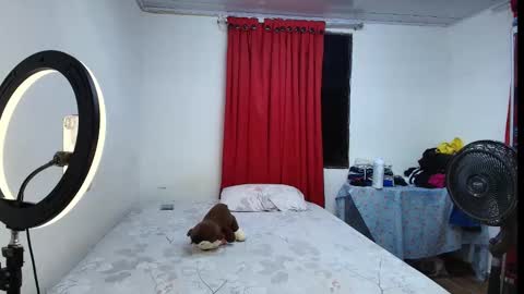 Snapshot of jesusliz chatting on February 25, 2026, 6:01 am jesusliz online show from February 25, 2026, 6:01 am