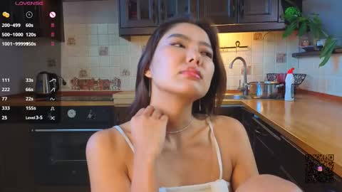 Snapshot of jettablock chatting on October 4, 2025, 3:15 am Hi all. My name is Naomi and Im glad to see you in my room online show from October 4, 2025, 3:15 am