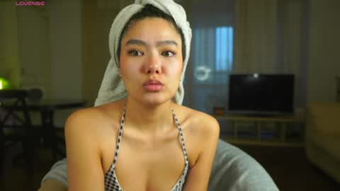 Snapshot of jettablock chatting on April 10, 2026, 3:12 am Hi all. My name is Naomi and Im glad to see you in my room online show from April 10, 2026, 3:12 am