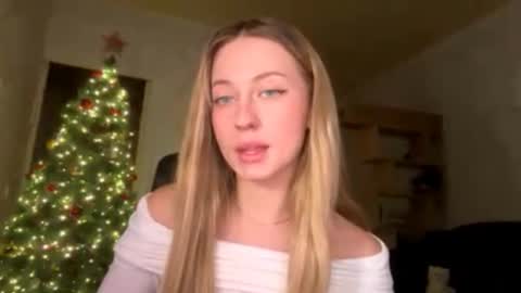 Kodi online show from December 17, 2025, 12:33 pm