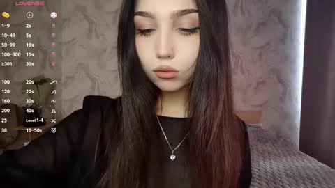 I am Gina ntmu Lets hit 10 Thumbs Up together online show from April 6, 2026, 9:32 am