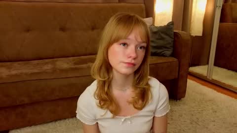 Snapshot of jewellhogan chatting on December 18, 2025, 6:52 am Gwen online show from December 18, 2025, 6:52 am