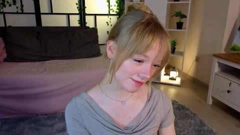 Snapshot of jewellhogan chatting on February 28, 2026, 8:10 pm Gwen online show from February 28, 2026, 8:10 pm