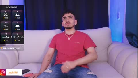 Snapshot of jey_keler chatting on February 2, 2026, 3:33 pm jey keler online show from February 2, 2026, 3:33 pm