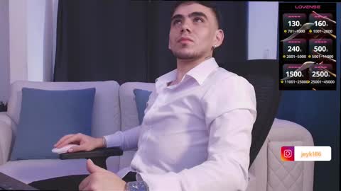 Snapshot of jey_keler chatting on February 19, 2026, 1:23 am jey keler online show from February 19, 2026, 1:23 am