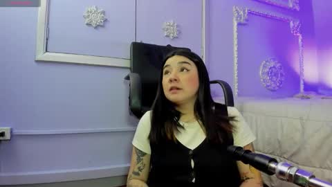 Snapshot of jeylee_ chatting on February 10, 2026, 11:36 am Jeyy online show from February 10, 2026, 11:36 am