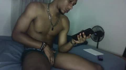 Snapshot of jg1105 chatting on January 23, 2025, 3:37 am jg1105 online show from January 23, 2025, 3:37 am