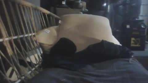 Snapshot of jglarsbel chatting on March 7, 2026, 4:59 pm jglarsbel online show from March 7, 2026, 4:59 pm