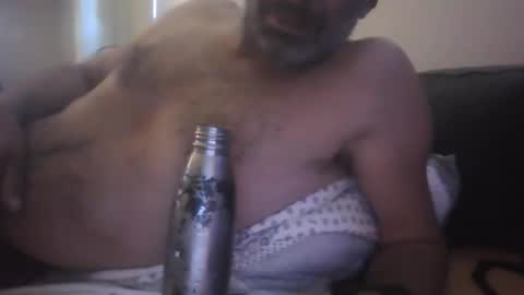 Snapshot of jglarsbel chatting on April 8, 2026, 2:22 am jglarsbel online show from April 8, 2026, 2:22 am
