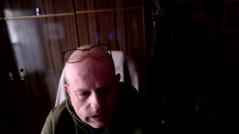Snapshot of jgs54 chatting on October 20, 2025, 9:43 am jgs54 online show from October 20, 2025, 9:43 am