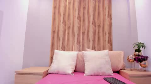 jhasly online show from December 15, 2025, 11:58 am