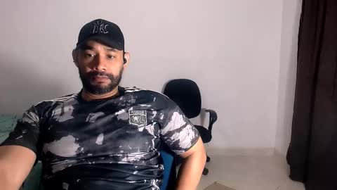 En moreno online show from November 22, 2025, 5:12 pm