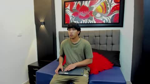 jhoan_evans online show from May 12, 2026, 1:41 pm