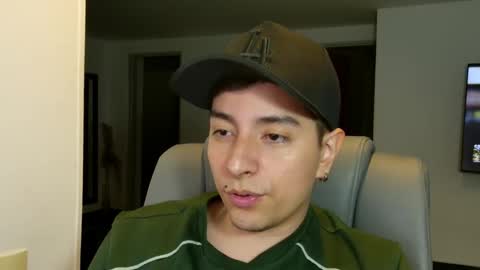 Jhoan Saenz online show from September 13, 2025, 3:28 am