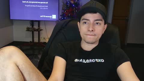 Jhoan Saenz online show from November 18, 2025, 4:39 am