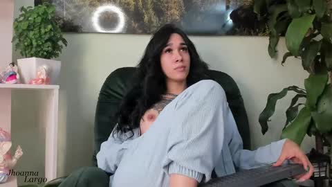 Snapshot of jhoanna_largo chatting on February 18, 2025, 6:58 pm Jhoanna Largo online show from February 18, 2025, 6:58 pm
