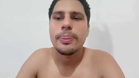 Snapshot of jhon_0511 chatting on February 24, 2025, 10:36 pm Jhon online show from February 24, 2025, 10:36 pm