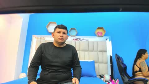 jhon_and_catalina online show from October 7, 2025, 12:24 pm