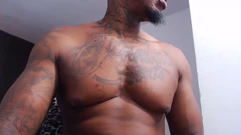 Jhon Tomson online show from November 24, 2025, 7:46 pm