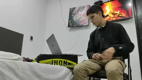 Snapshot of jhongrey2 chatting on January 28, 2025, 8:36 pm jhon online show from January 28, 2025, 8:36 pm