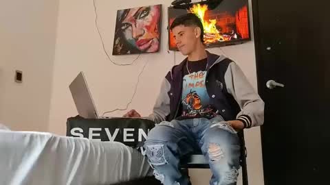Snapshot of jhongrey2 chatting on February 6, 2025, 3:52 pm jhon online show from February 6, 2025, 3:52 pm
