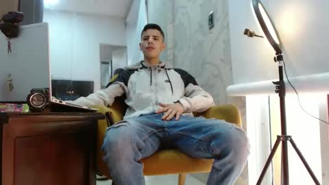 Snapshot of jhongrey2 chatting on October 4, 2025, 5:00 pm jhon online show from October 4, 2025, 5:00 pm