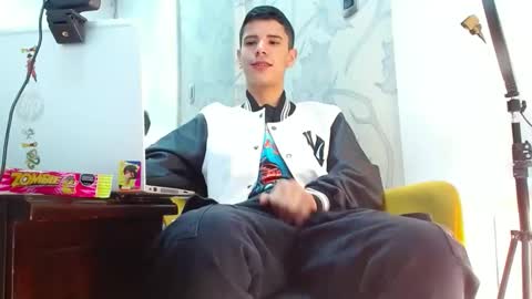 Snapshot of jhongrey2 chatting on October 16, 2025, 2:29 pm jhon online show from October 16, 2025, 2:29 pm