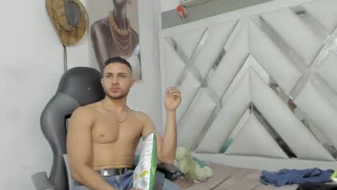 jhonny online show from December 23, 2024, 10:10 am