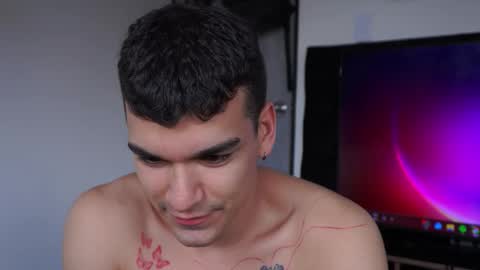 Jhonny  online show from October 25, 2025, 9:31 pm