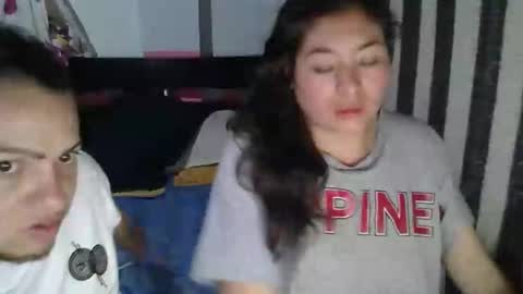 jonny y laura online show from September 10, 2025, 4:01 am