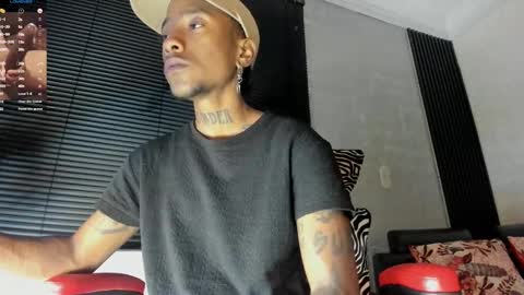 Snapshot of jhonymiller chatting on November 9, 2025, 7:45 pm jhonymiller online show from November 9, 2025, 7:45 pm