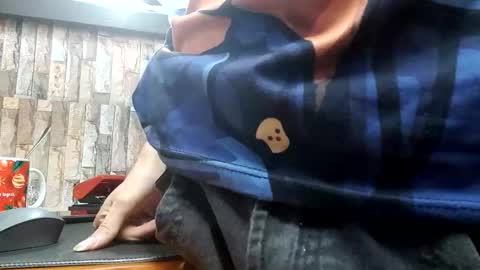 Jhosuamoore  online show from December 3, 2025, 8:40 pm