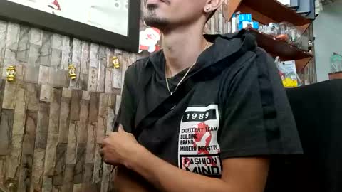 Jhosuamoore  online show from December 14, 2025, 1:05 pm