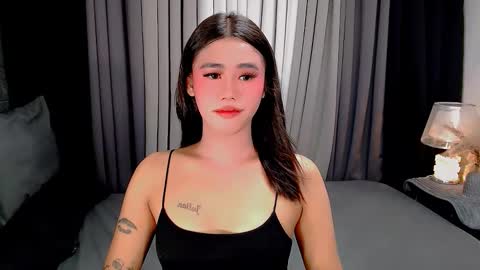 jhuliana_and_charles_room online show from November 16, 2025, 3:34 am