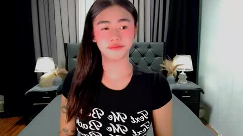 Snapshot of jhuliana_and_charles_room chatting on May 25, 2026, 12:05 am jhuliana_and_charles_room online show from May 25, 2026, 12:05 am